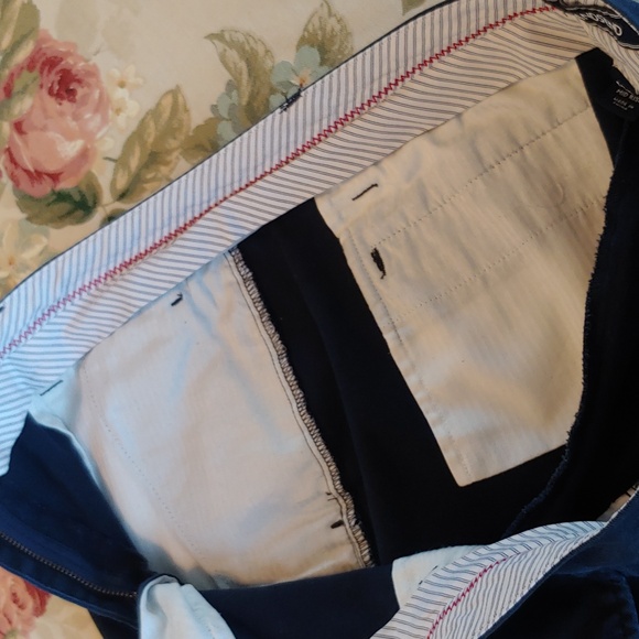 Land's End Petite Chino Mid Rise Shorts in Navy Blue Petite 12 - Picture 12 of 13